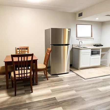 Tulsa Square Hotel Central, I-44 By Oyo מראה חיצוני תמונה