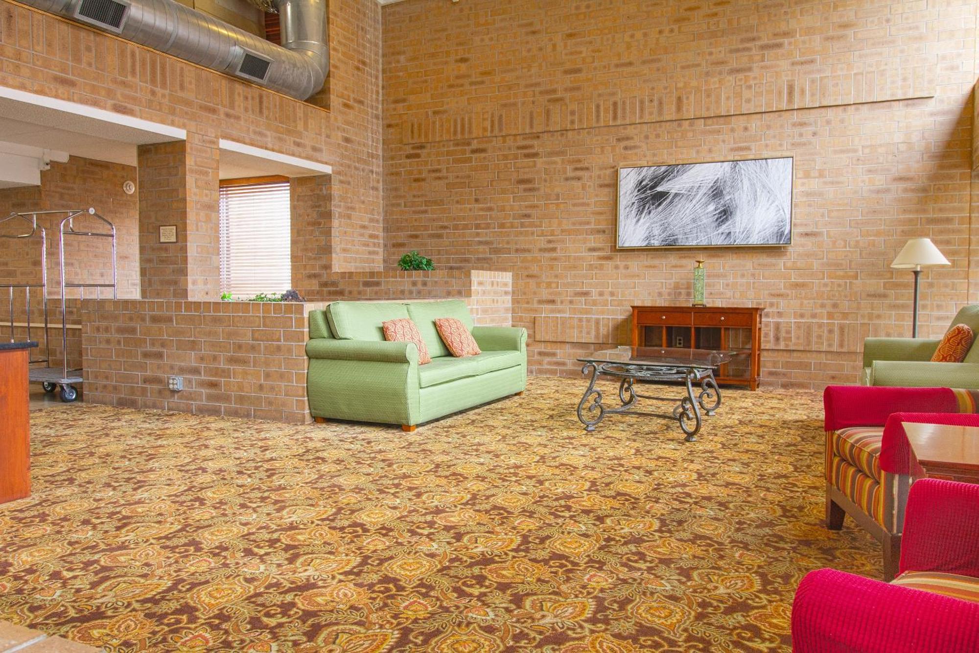 Tulsa Square Hotel Central, I-44 By Oyo מראה חיצוני תמונה
