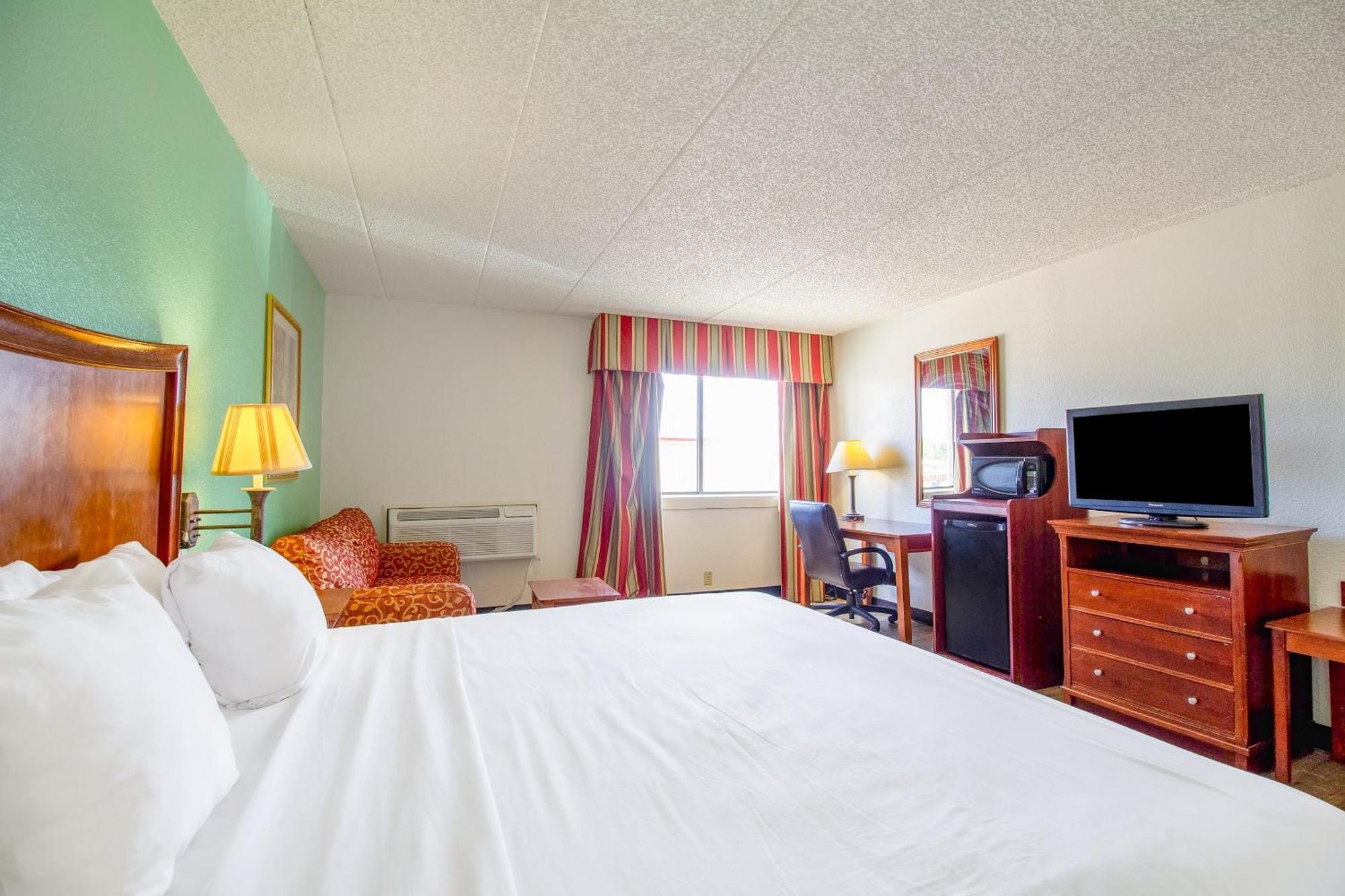 Tulsa Square Hotel Central, I-44 By Oyo מראה חיצוני תמונה