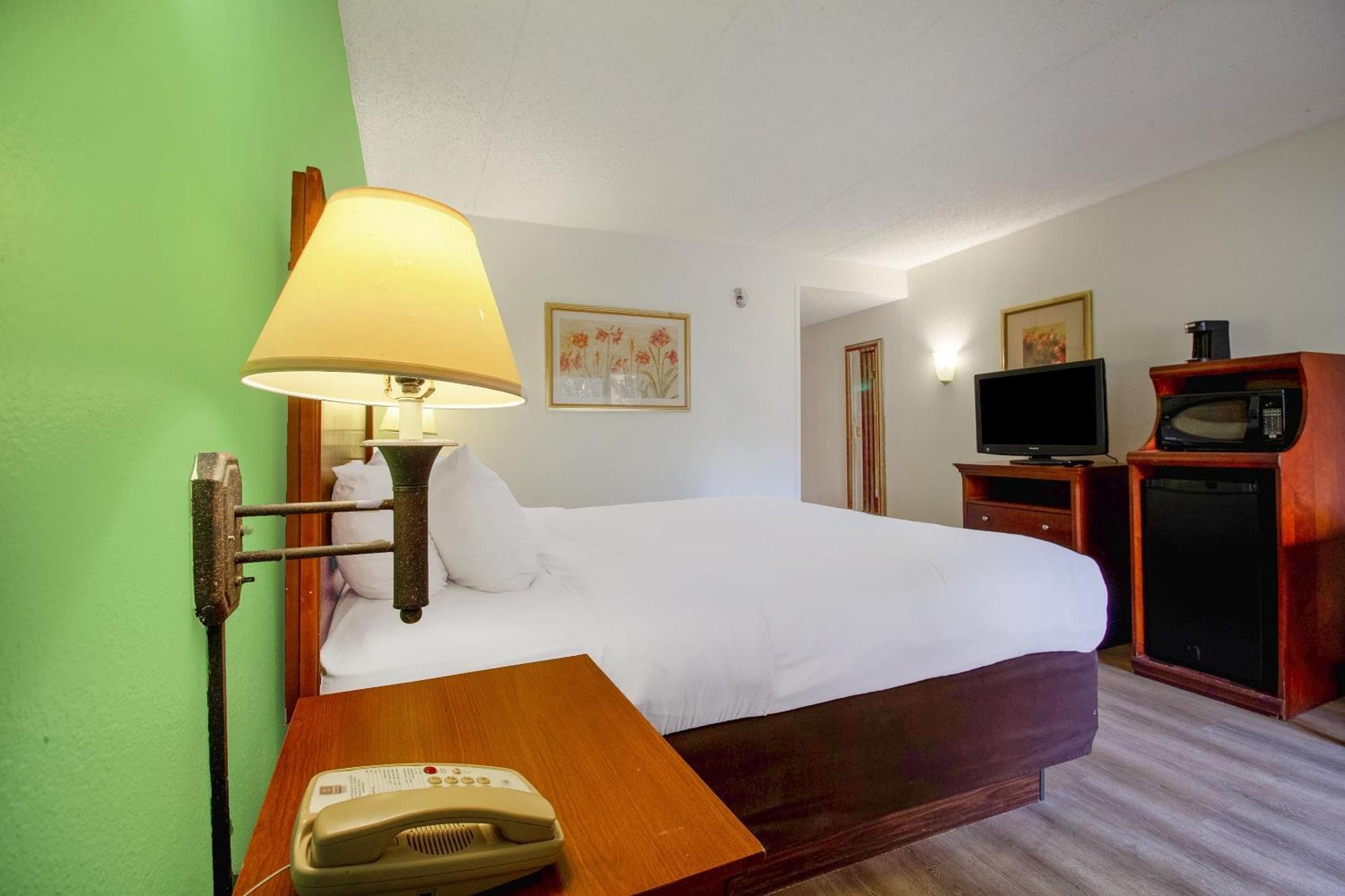 Tulsa Square Hotel Central, I-44 By Oyo מראה חיצוני תמונה