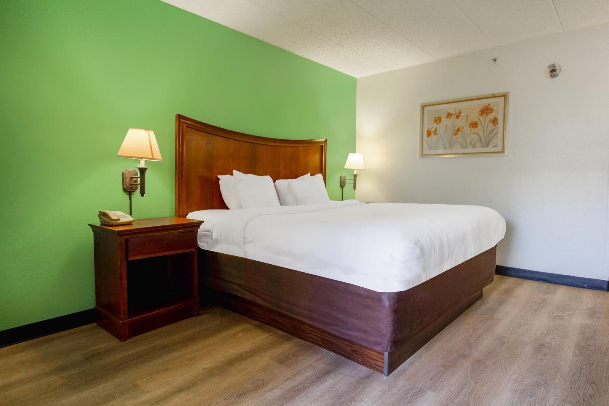 Tulsa Square Hotel Central, I-44 By Oyo מראה חיצוני תמונה